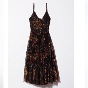 Aritzia Wilfred Womens Midi Dress Sz Small Beaune Pleated Wrap Black Floral NWT